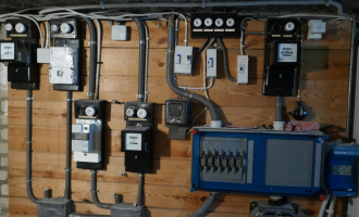 Už i české domácnosti se mohou zapojit do řízení elektrizační soustavy. A mohou na tom vydělat Novinky v příjmech z energií českých domácností