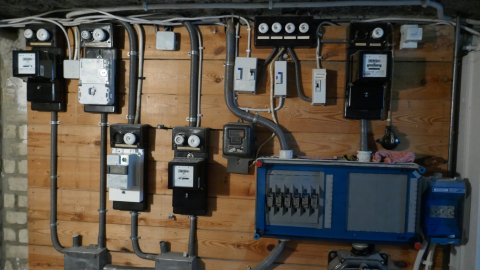 Už i české domácnosti se mohou zapojit do řízení elektrizační soustavy. A mohou na tom vydělat Novinky v příjmech z energií českých domácností